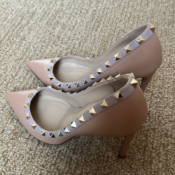 Valentino Rock Stud Pumps - Picture 2 of 12